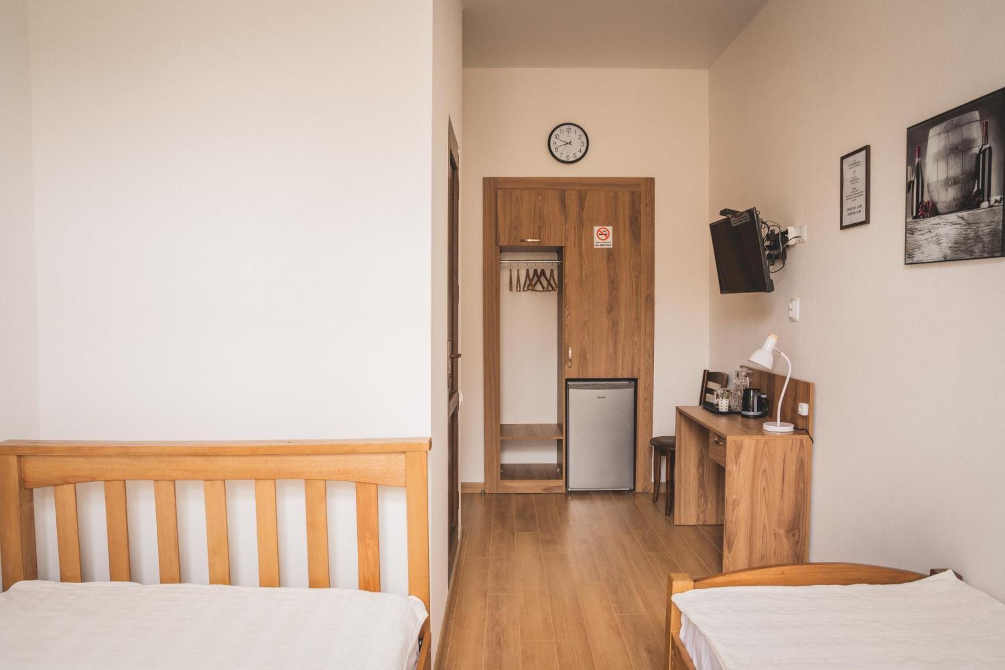 Hh Hotel Tbilisi Ngoại thất bức ảnh