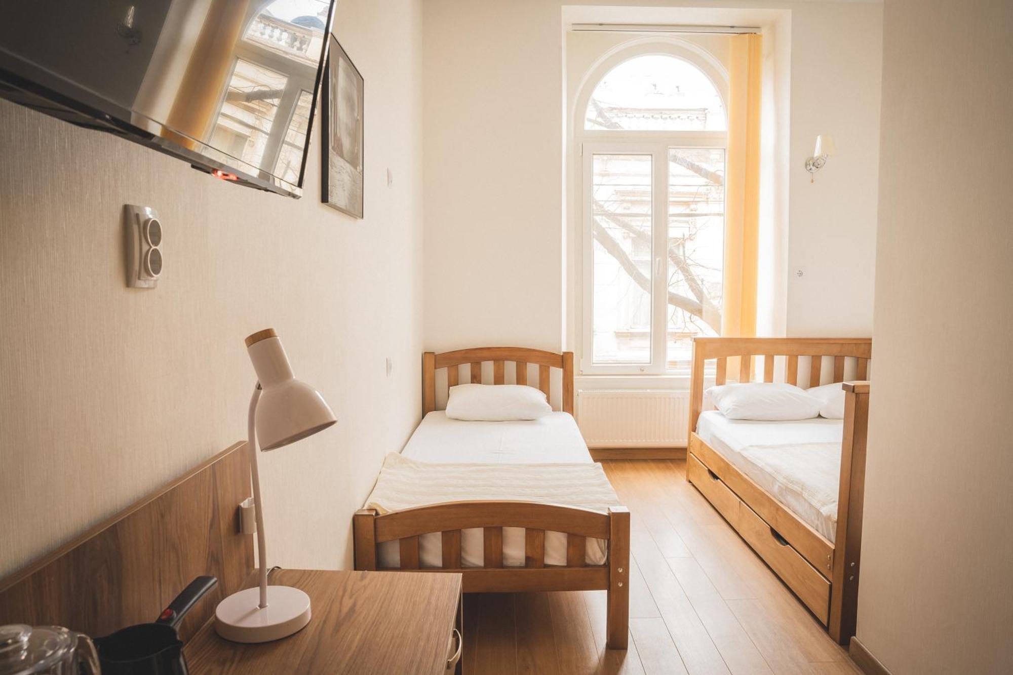 Hh Hotel Tbilisi Ngoại thất bức ảnh
