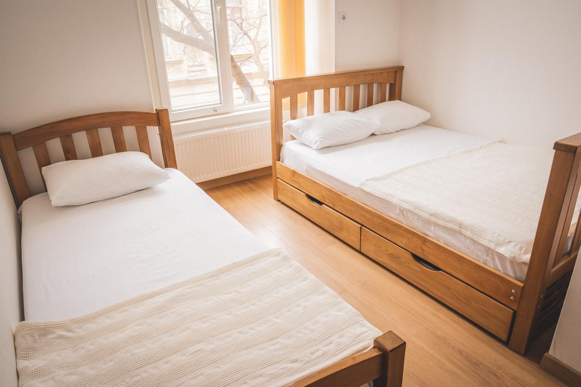 Hh Hotel Tbilisi Ngoại thất bức ảnh