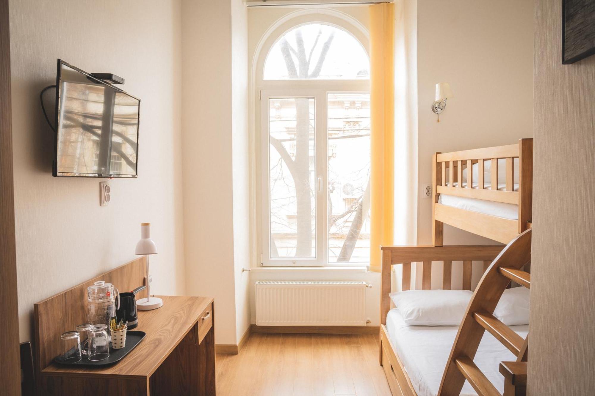 Hh Hotel Tbilisi Ngoại thất bức ảnh