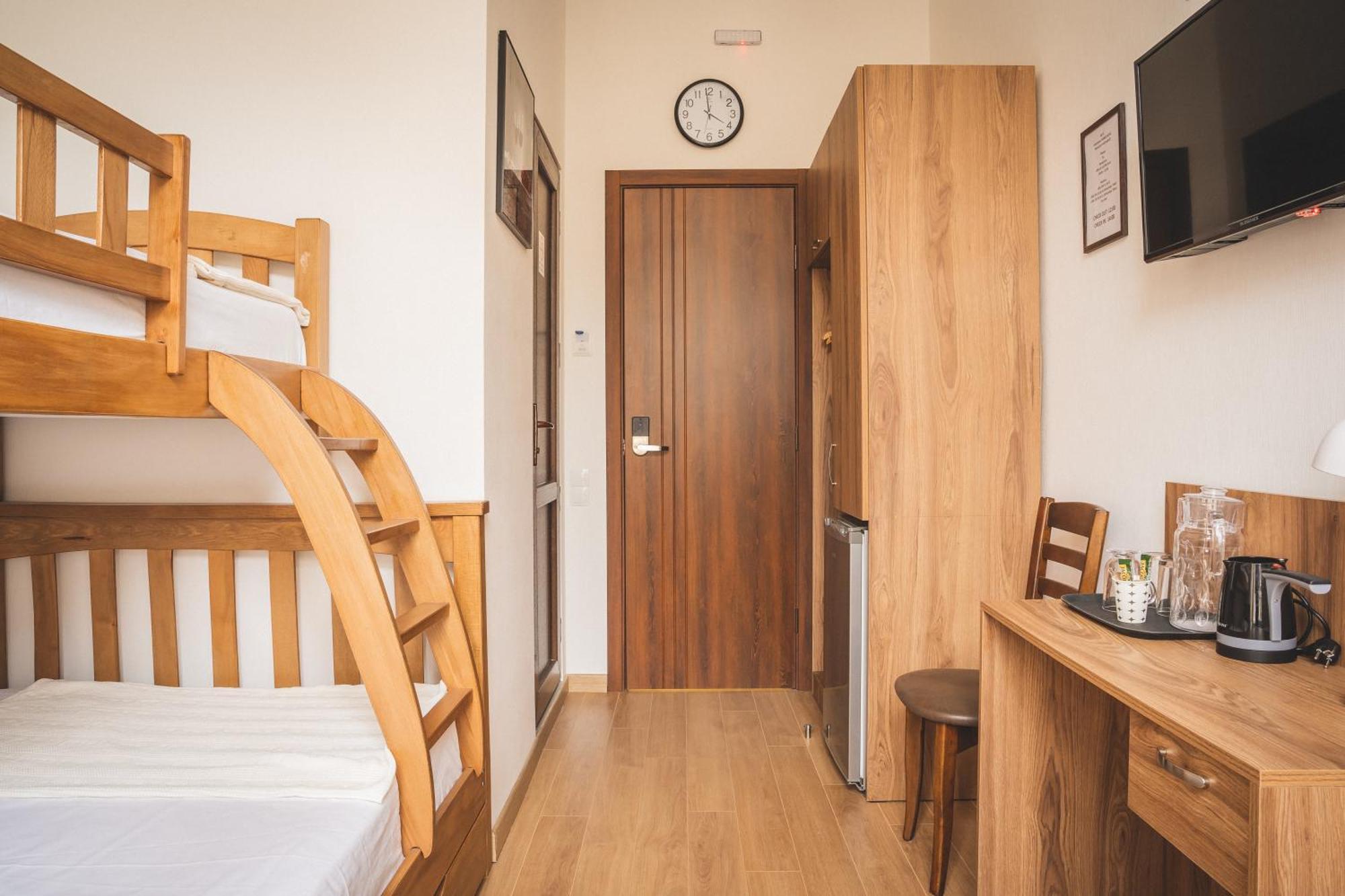 Hh Hotel Tbilisi Ngoại thất bức ảnh