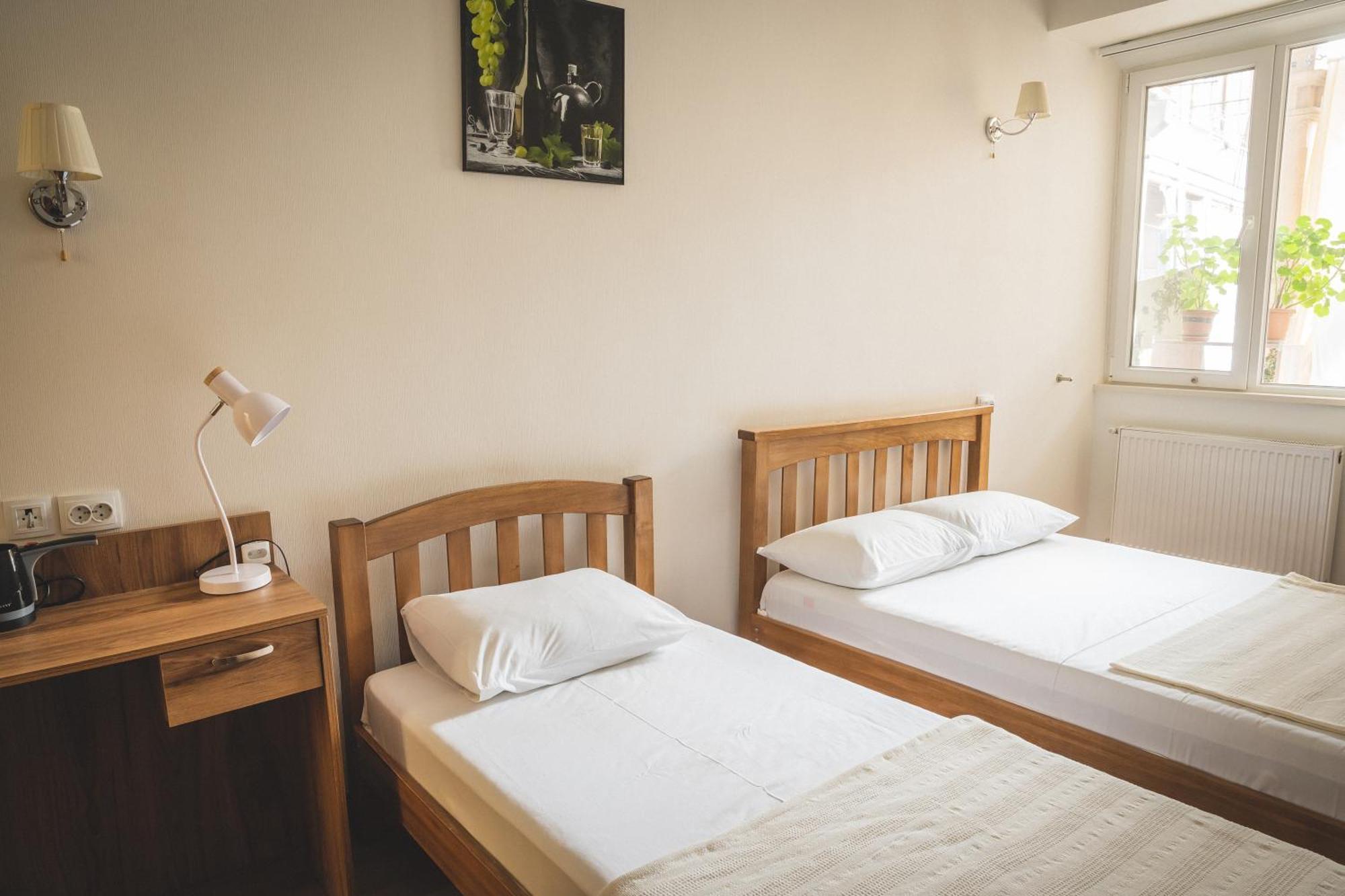 Hh Hotel Tbilisi Ngoại thất bức ảnh