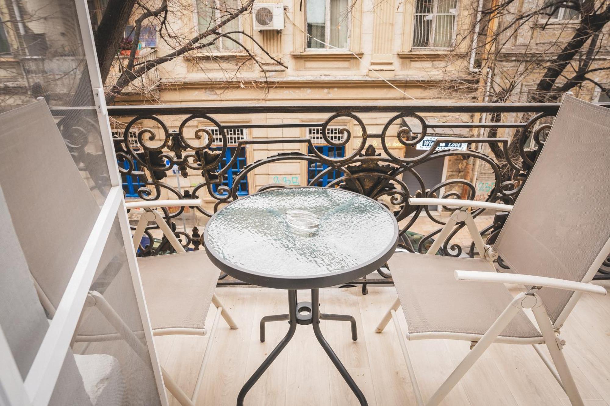 Hh Hotel Tbilisi Ngoại thất bức ảnh