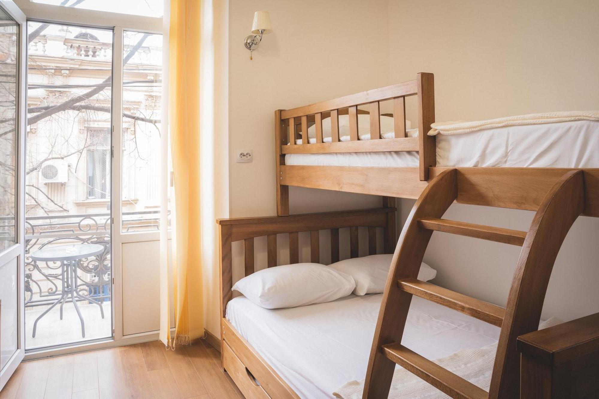 Hh Hotel Tbilisi Ngoại thất bức ảnh