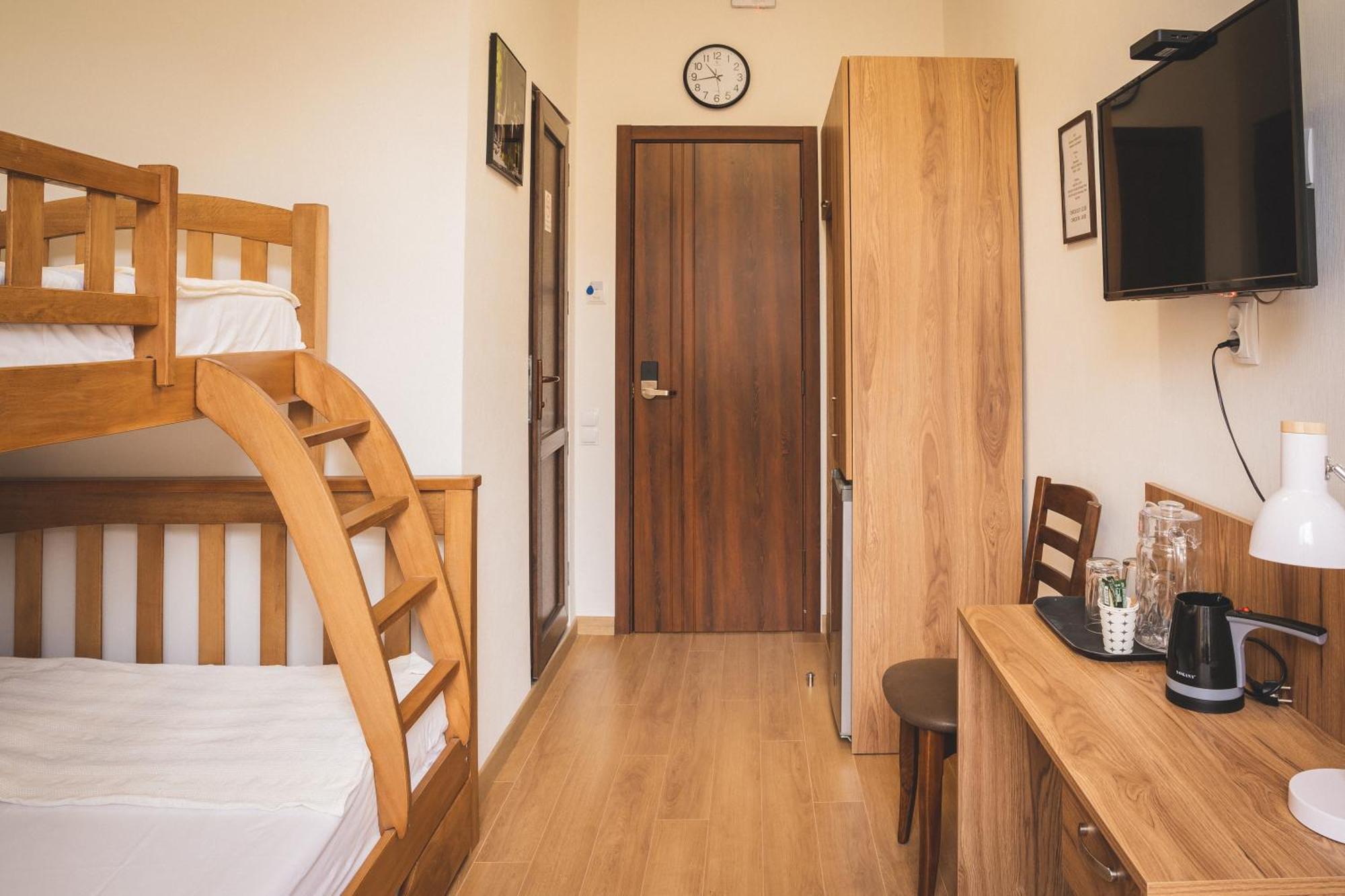 Hh Hotel Tbilisi Ngoại thất bức ảnh