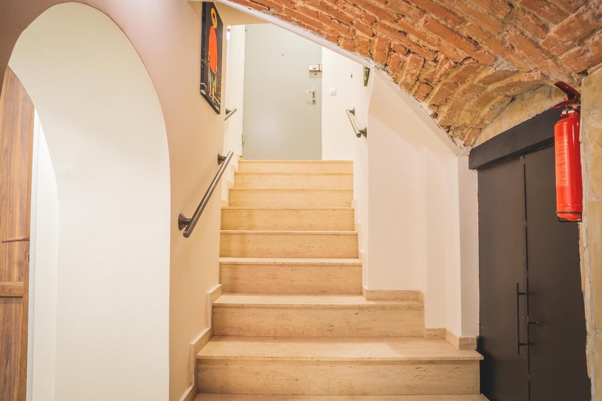 Hh Hotel Tbilisi Ngoại thất bức ảnh